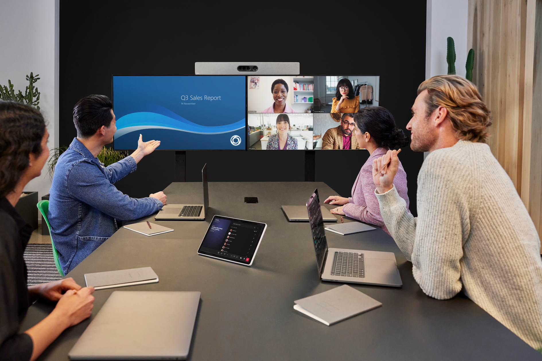 <p><i>Customers will now have the option to run Microsoft Teams by default on Cisco Room and Desk devices</i></p>
