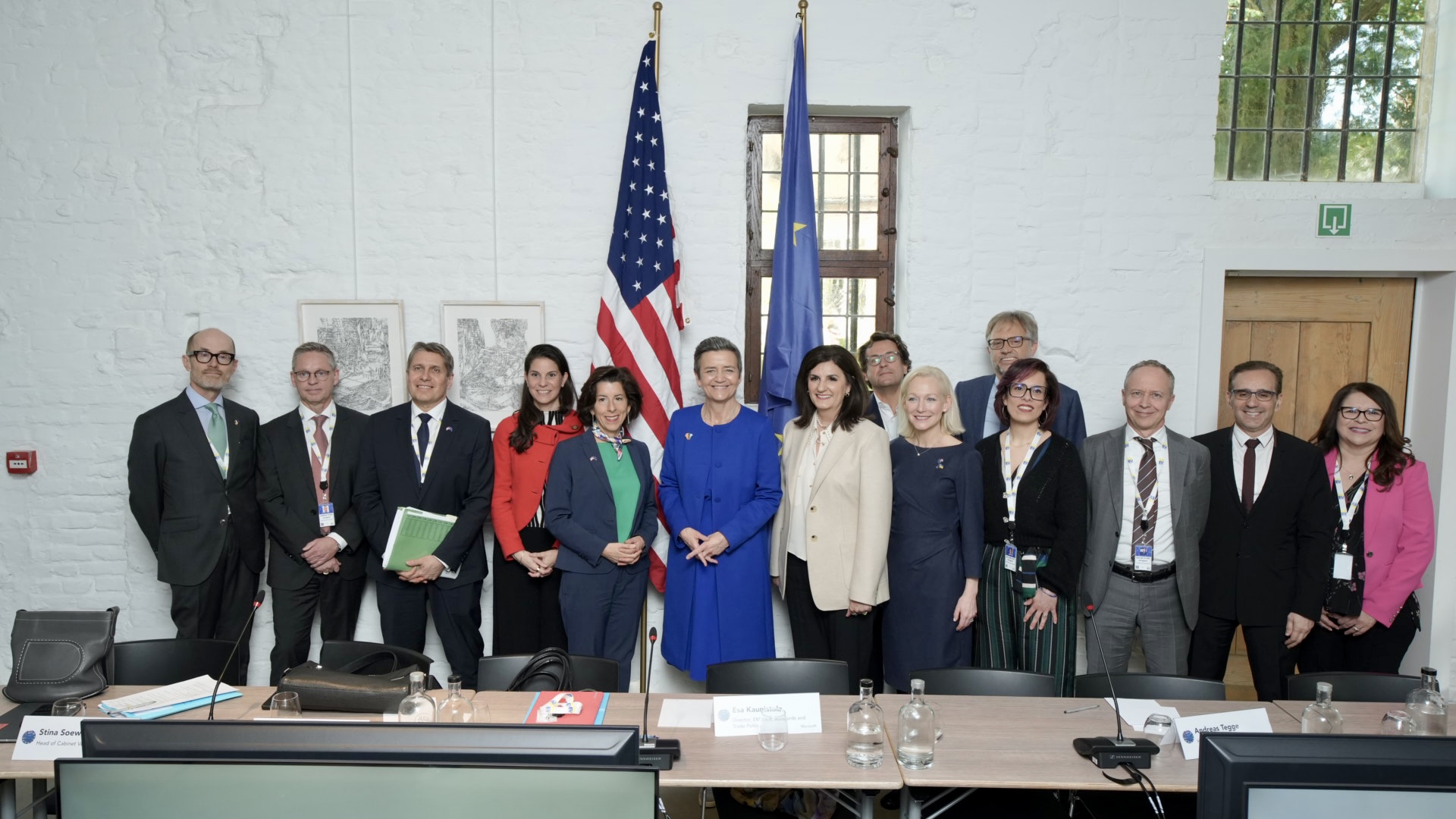 Executive Vice President of the European Commission and Commissioner for Competition Margaret Vestager and US Secretary of Commerce Gina Raimondo join Consortium members in Belgium