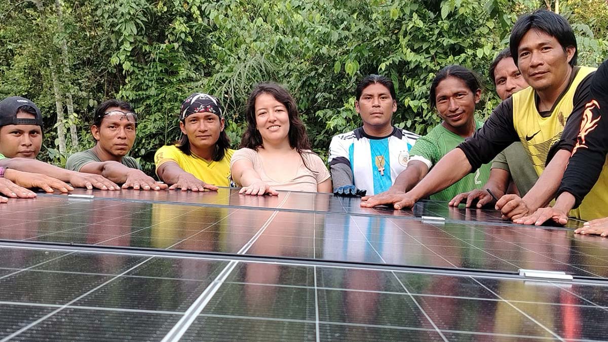 Achuar Kara Solar technicians