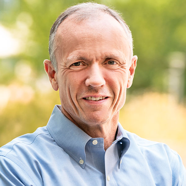 Tom Gillis Headshot